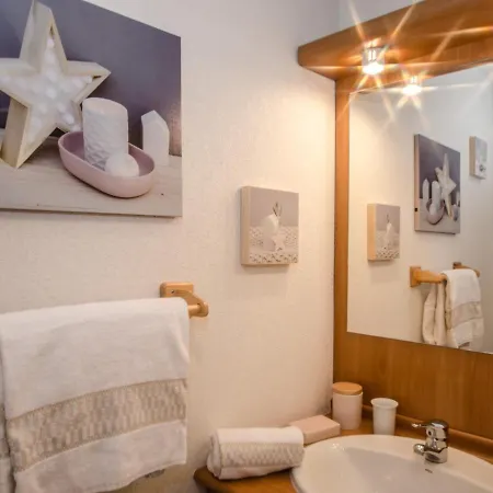 Calme 3 Etoiles Avec Wi-fi Et Parking, - Fr-1-343-212 Apartment Chamonix